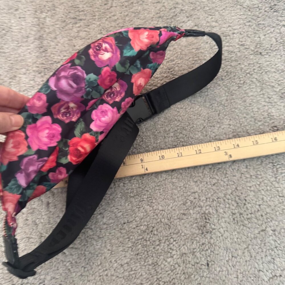 Juicy Couture Fanny Pack Floral Pink Belt Bag Charms - Picture 8 of 12